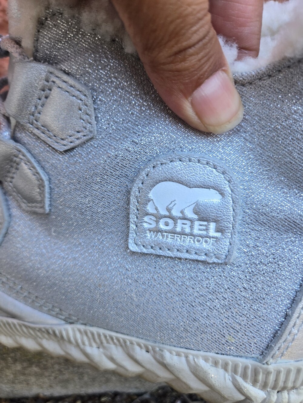 Sorel x Disney Plus Frozen Out N About Boots Size 8.5 Woman's Silver Duck Boot - Picture 10 of 16
